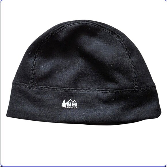 REI Co-Op Black Beanie Winter Hat Skull Cap Youth Kids Boy Girl One Size Ski EUC - Picture 1 of 5